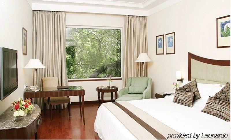 Muse Sarovar Portico Nehru Place New Delhi Room photo